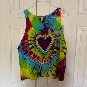 Tie-Dye Heart Tank Top Size XL